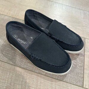 Cat & Jack Boys Navy Loafers Size 12 Casual Slip-On Shoes With White Outsole